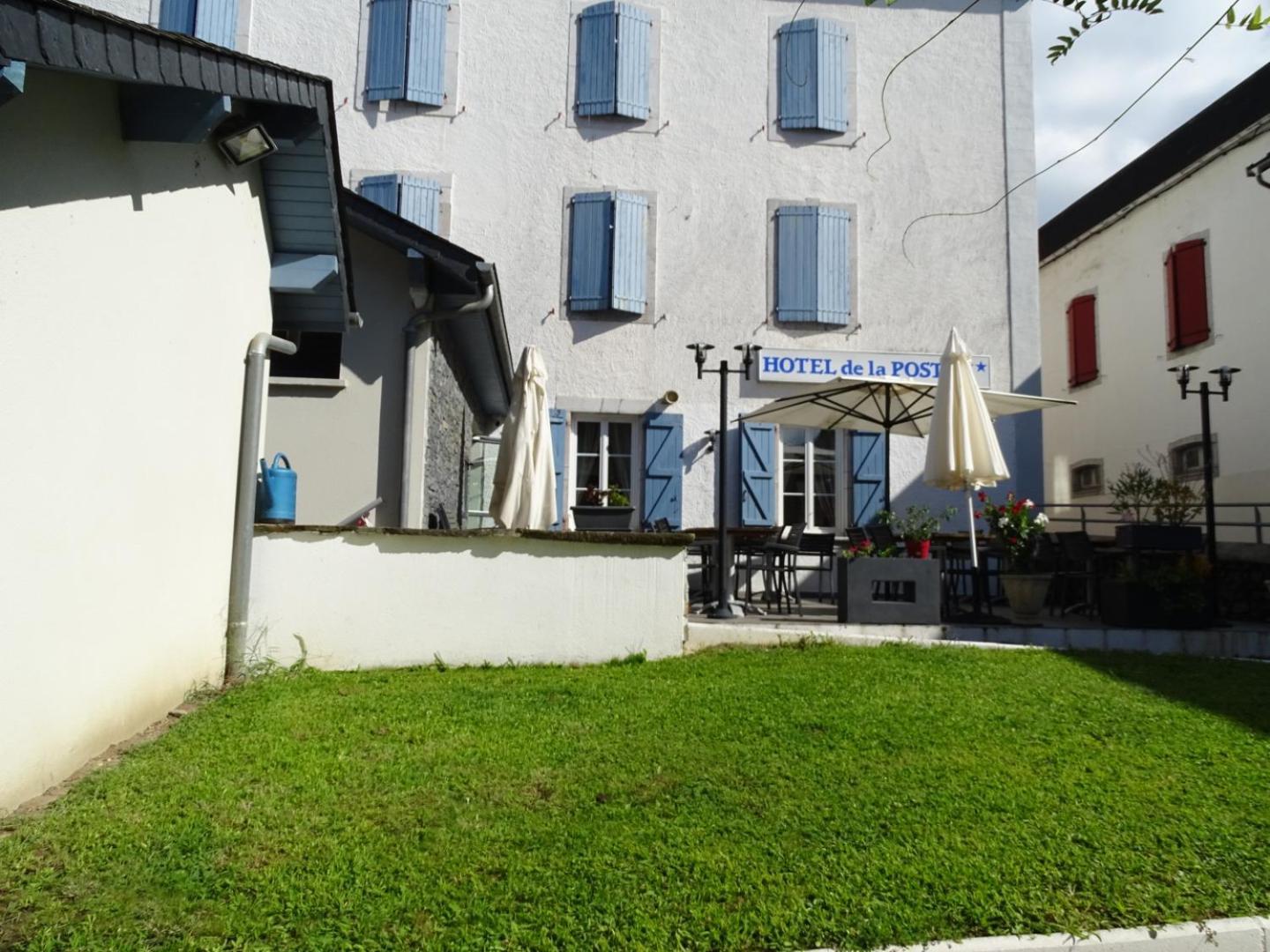 Hotel De La Poste Tardets-Sorholus
